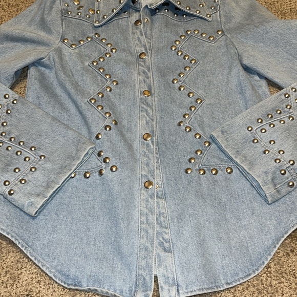 Understated Leather Bluegrass Shirt - Picture 6 of 10